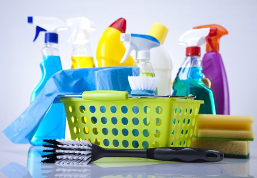 Professional deep cleaning service for a Hackney home interior