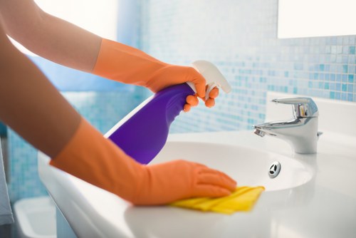 Deep carpet cleaning for a Hackney apartment interior