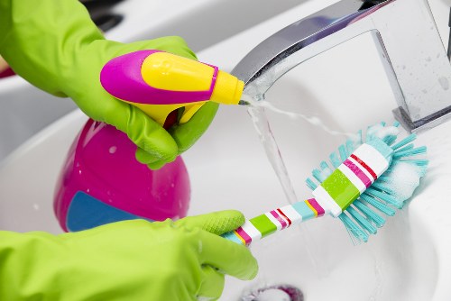 Local cleaning treatment for pet odours in a Hackney flat